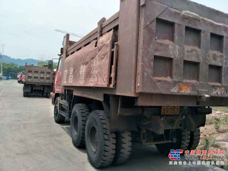 湖北出售转让二手2009年中国重汽斯太尔ZZ1316M4666F自卸车