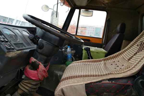 山西出售转让二手2012年陕汽奥龙SX3255UN384自卸车