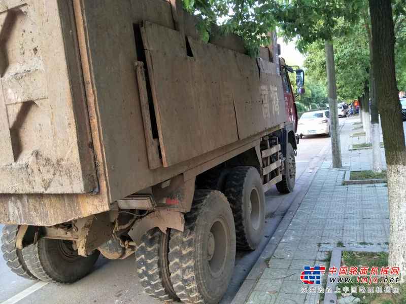 湖北出售转让二手2014年陕汽奥龙SX3255DR324自卸车