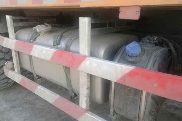 山西出售转让二手2013年陕汽德龙SX3255DM404自卸车