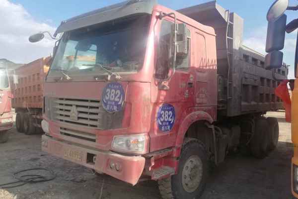 山西出售转让二手2013年中国重汽豪沃ZZ3257N5247自卸车