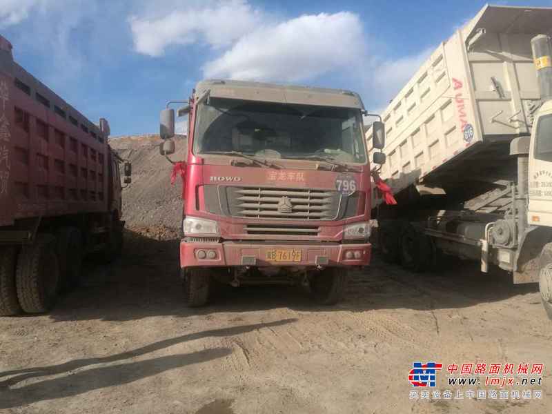 山西出售转让二手2013年中国重汽豪沃ZZ3257N5247自卸车