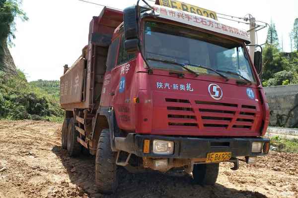 湖北出售转让二手2012年陕汽奥龙SX3255BR384自卸车