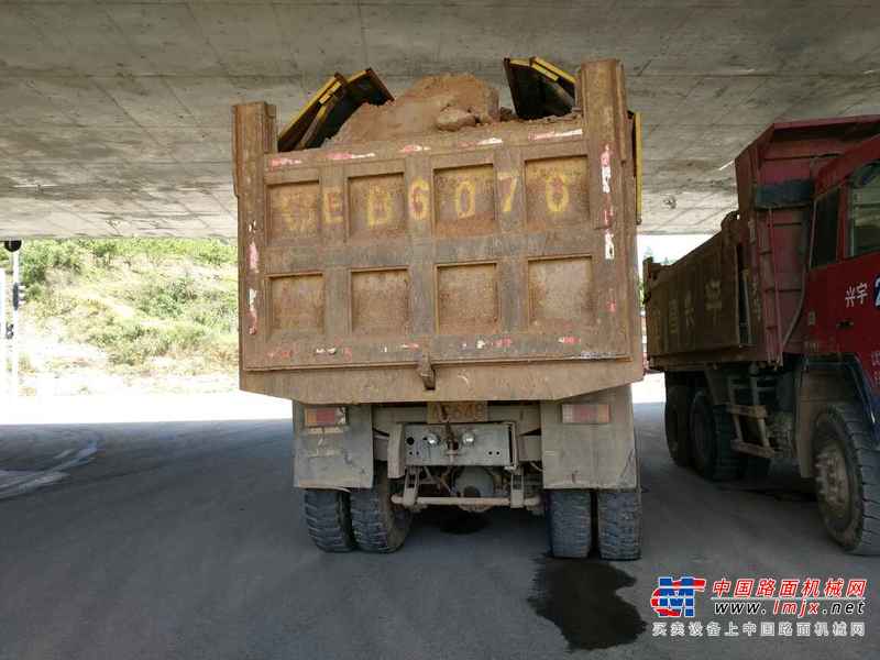 湖北出售转让二手2013年红岩CQ3253TMG324自卸车