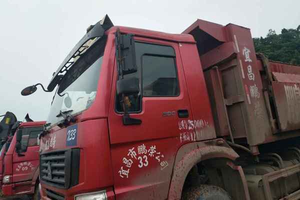 湖北出售转让二手2012年中国重汽豪泺ZZ3257N3648B自卸车