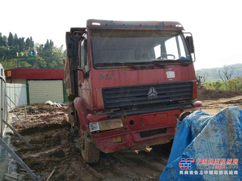 湖北出售转让二手2009年中国重汽ZZ3317N3867C1L自卸车