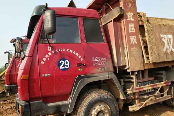 湖北出售转让二手2012年陕汽奥龙SX3255BR384自卸车