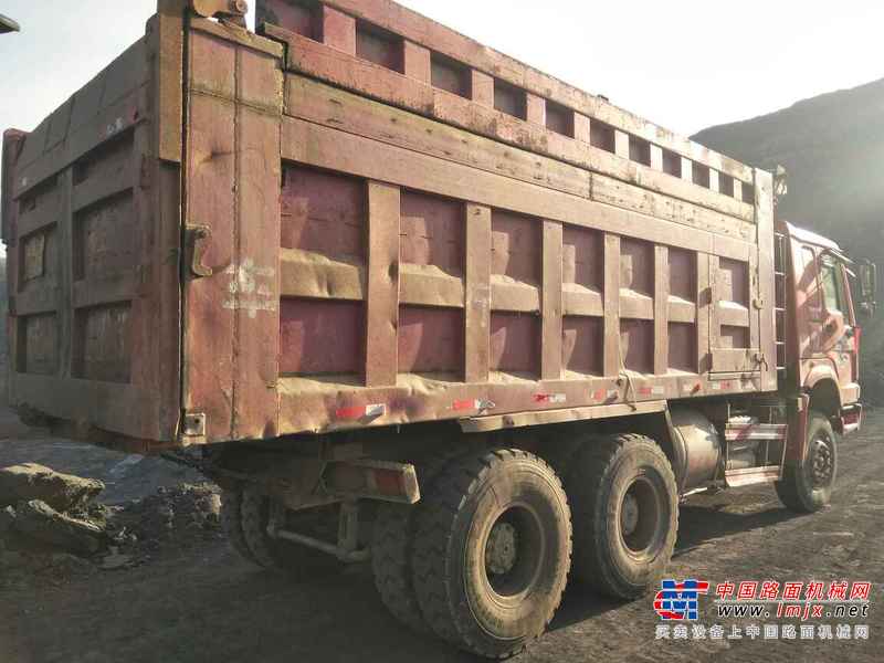 山西出售转让二手2010年中国重汽豪沃ZZ5437N466741自卸车