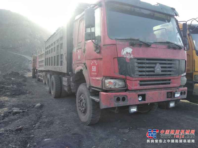 山西出售转让二手2009年中国重汽ZZ3317N4267C1自卸车