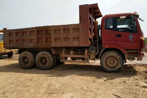 湖北出售转让二手2010年中国重汽ZZ3317N3567C1自卸车