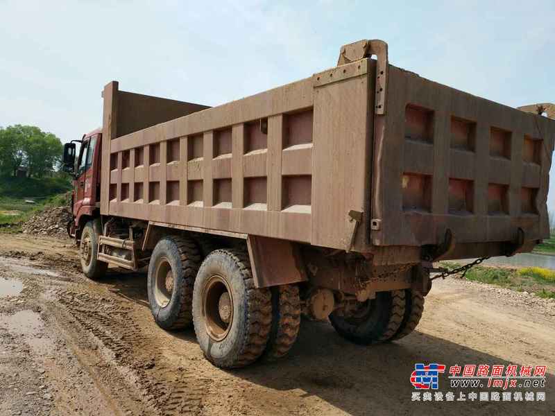 湖北出售转让二手2010年中国重汽ZZ3317N3567C1自卸车