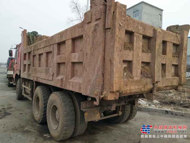 吉林出售转让二手2010年中国重汽豪沃ZZ5437N466741自卸车
