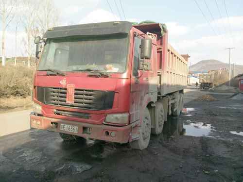 吉林出售转让二手2010年红岩CQ3314CMG336自卸车
