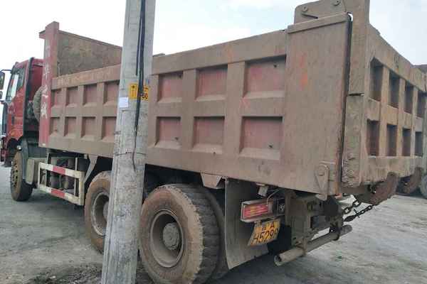 吉林出售转让二手2011年中国重汽浩瀚重卡ZZ3255N3846D1自卸车