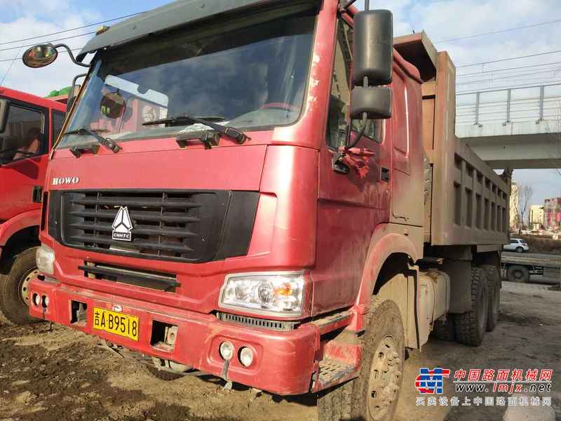 吉林出售转让二手2011年中国重汽豪沃ZZ5437N466741自卸车