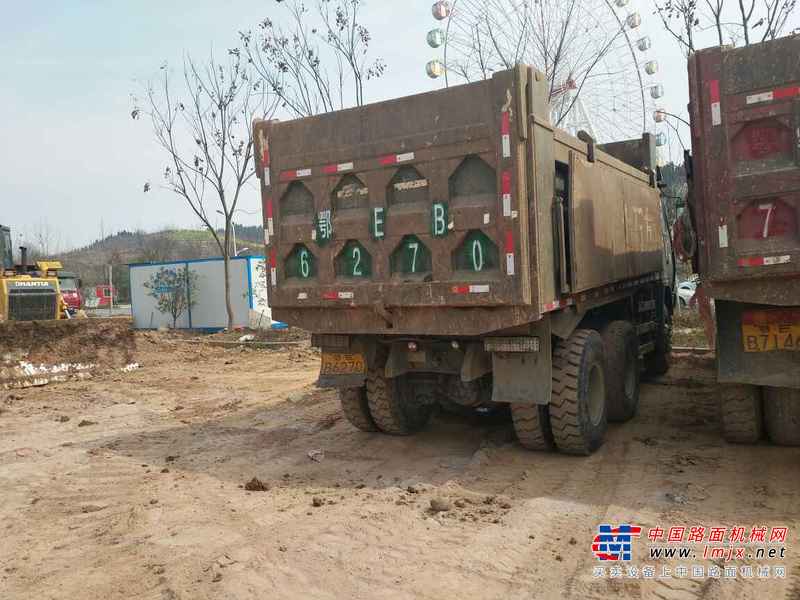 湖北出售转让二手2009年陕汽奥龙SX3254BM384自卸车