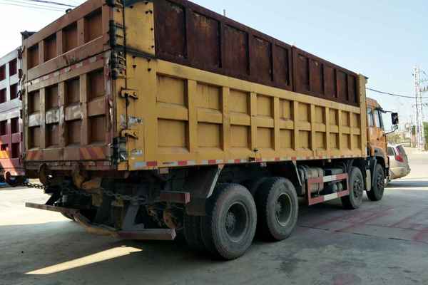 云南出售转让二手2014年中国重汽斯太尔ZZ3251M3642W自卸车