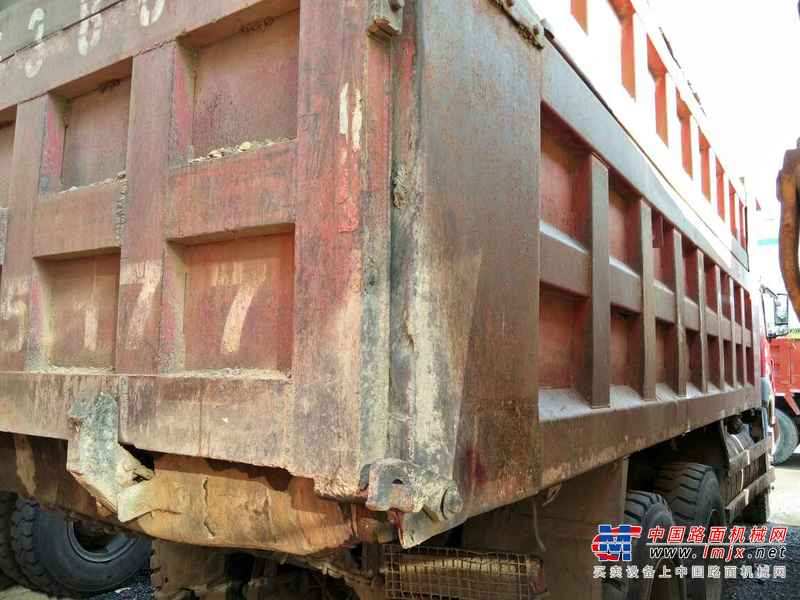 云南出售转让二手2012年中国重汽豪泺ZZ3257N3847A自卸车