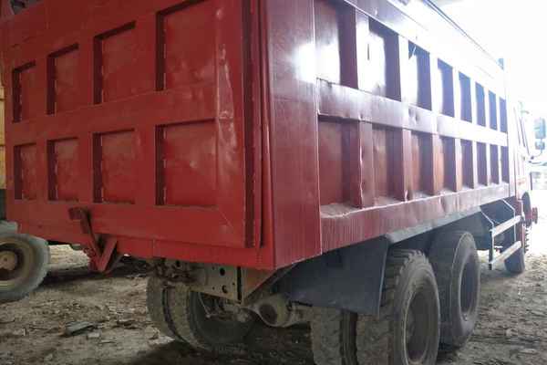 贵州出售转让二手2011年中国重汽豪沃ZZ3257N3847D1自卸车