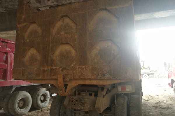 贵州出售转让二手2011年红岩CQ3254SMG384自卸车