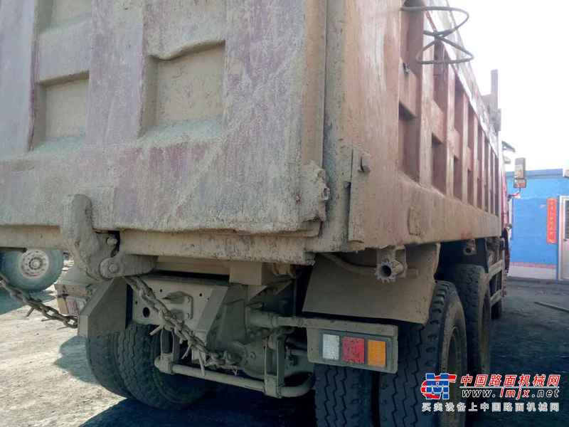 山西出售转让二手2013年中国重汽豪沃ZZ3257M2941自卸车