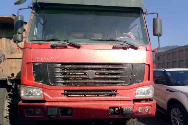 山西出售转让二手2013年中国重汽豪沃ZZ3257M2941自卸车