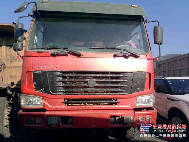 山西出售转让二手2013年中国重汽豪沃ZZ3257M2941自卸车