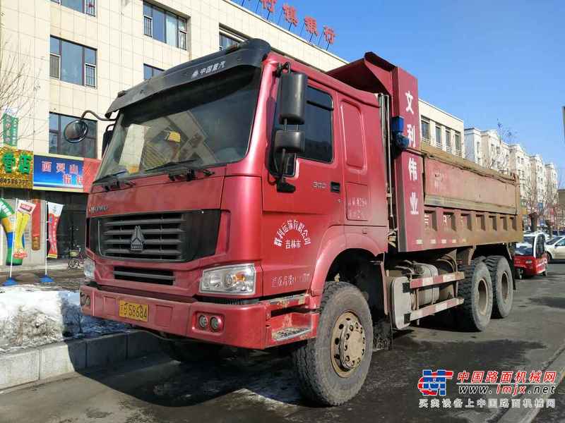吉林出售转让二手2010年中国重汽豪沃ZZ3257N3847D1自卸车