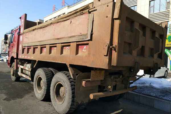 吉林出售转让二手2010年中国重汽豪沃ZZ3257N3847D1自卸车