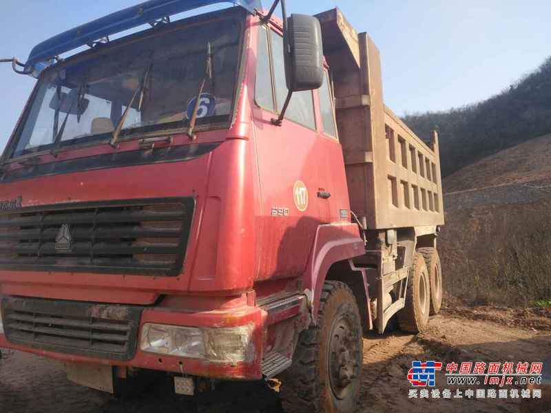 湖北出售转让二手2011年中国重汽豪泺ZZ3257N3847C自卸车