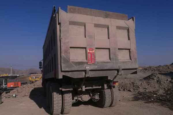 山西出售转让二手2011年红岩CQ3254SMG384自卸车