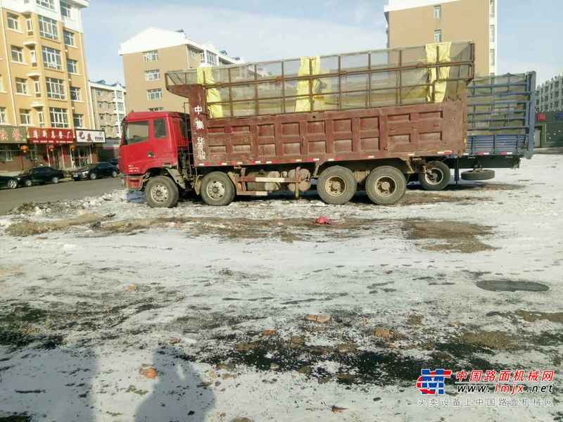 黑龙江出售转让二手2012年中国重汽豪沃ZZ3257M2941自卸车