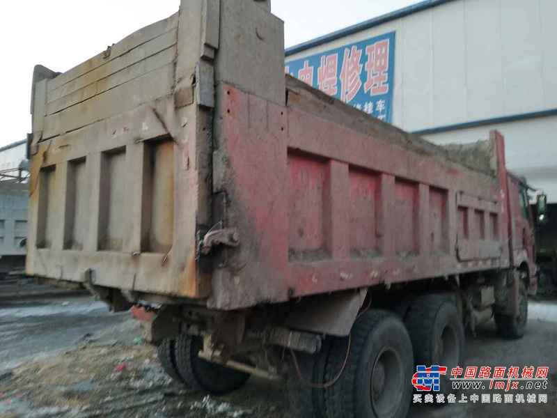吉林出售转让二手2010年中国重汽豪沃ZZ3257N3847D1N7WA自卸车