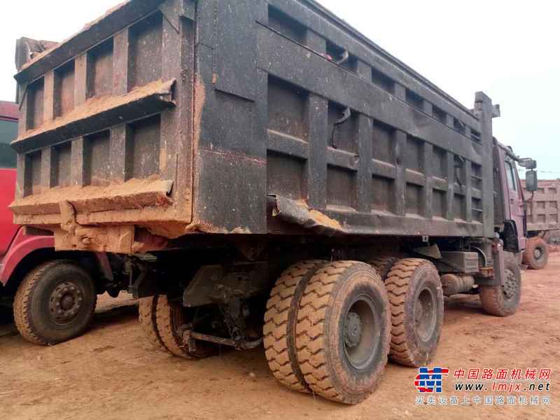山西出售转让二手2010年中国重汽豪沃ZZ3257M2941自卸车
