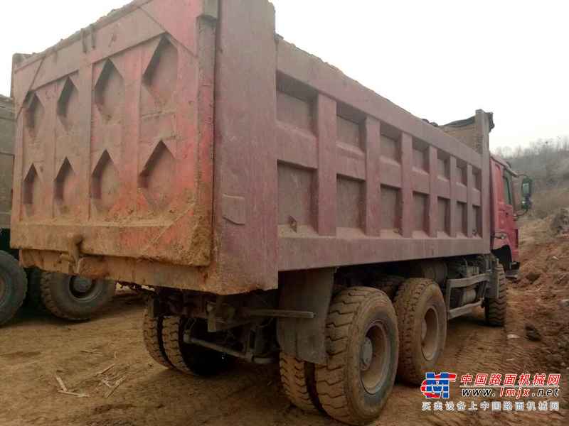山西出售转让二手2010年中国重汽豪沃ZZ3257N5247自卸车