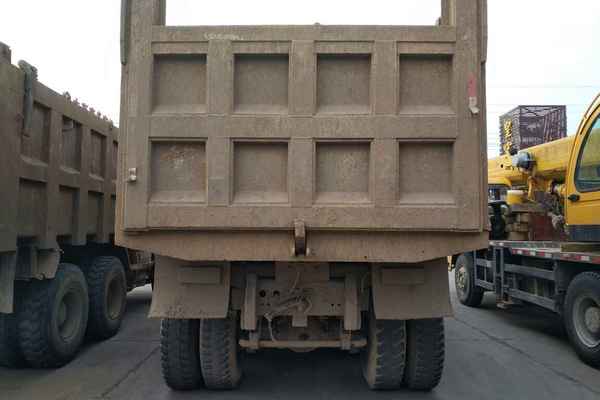 湖北出售转让二手2010年红岩CQ3253TMG324自卸车