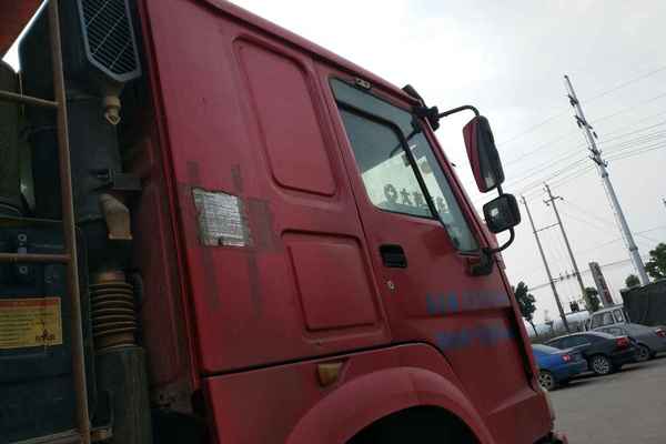 湖北出售转让二手2010年中国重汽ZZ3317N3567C1自卸车