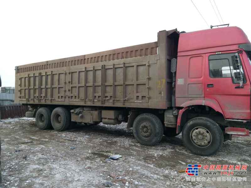 吉林出售转让二手2010年中国重汽豪沃ZZ3257M2941自卸车