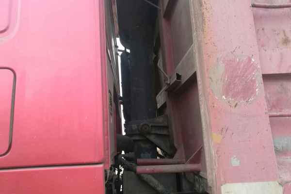 山西出售转让二手2011年中国重汽豪沃ZZ3257M2941自卸车