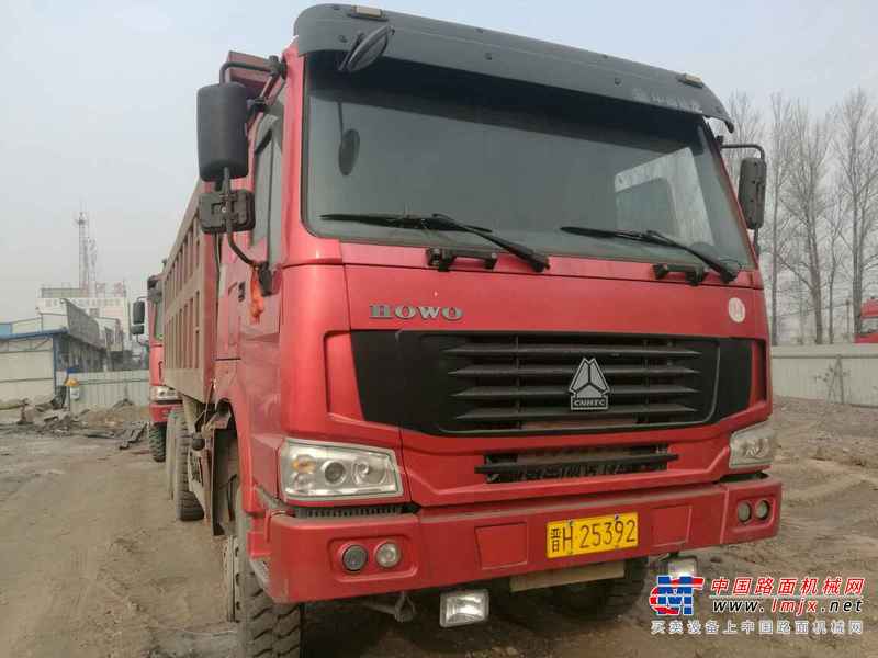 山西出售转让二手2011年中国重汽豪沃ZZ3257N5247自卸车