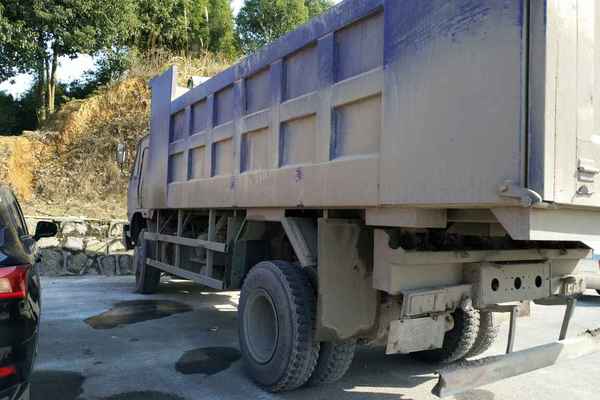 湖北出售转让二手2010年东风DFL3251A1自卸车