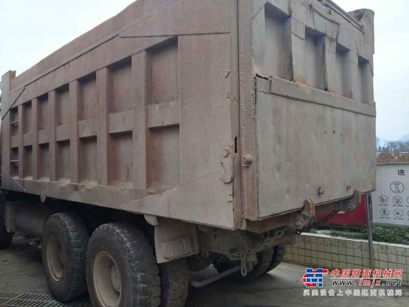 贵州出售转让二手2011年中国重汽豪泺ZZ3317N3568W自卸车