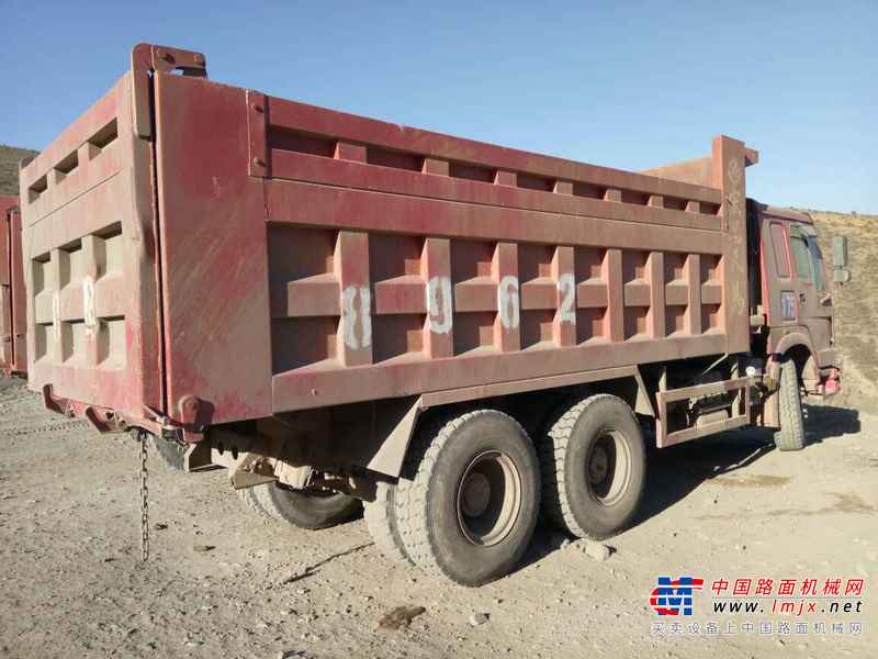山西出售转让二手2012年中国重汽豪泺ZZ3317N3568W自卸车