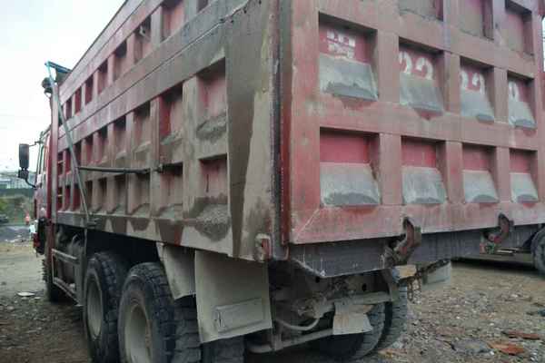 贵州出售转让二手2010年中国重汽豪泺ZZ3317N3568W自卸车