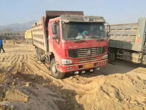 山西出售转让二手2012年中国重汽豪沃ZZ3257N5247自卸车