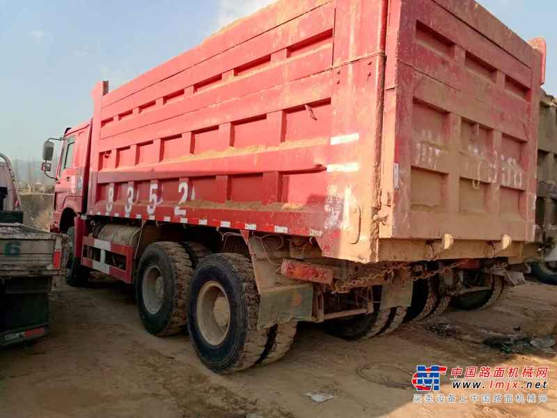 山西出售转让二手2010年中国重汽豪沃ZZ3257M2941自卸车