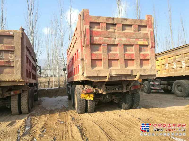 山西出售转让二手2012年解放奥威CA3250P66K24L1T1E自卸车