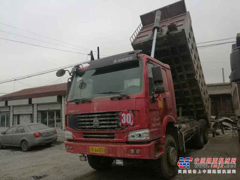 山西出售转让二手2011年中国重汽豪沃ZZ3257N5247自卸车