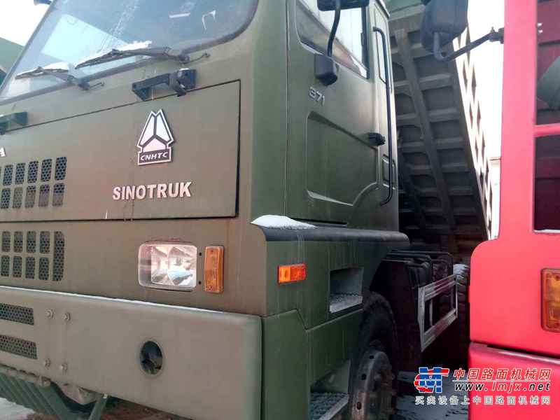 山西出售转让二手2013年中国重汽浩瀚重卡ZZ3255N3846D1自卸车