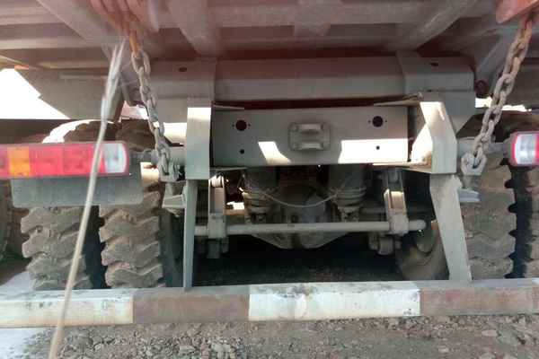 山西出售转让二手2013年中国重汽浩瀚重卡ZZ3255N3846D1自卸车